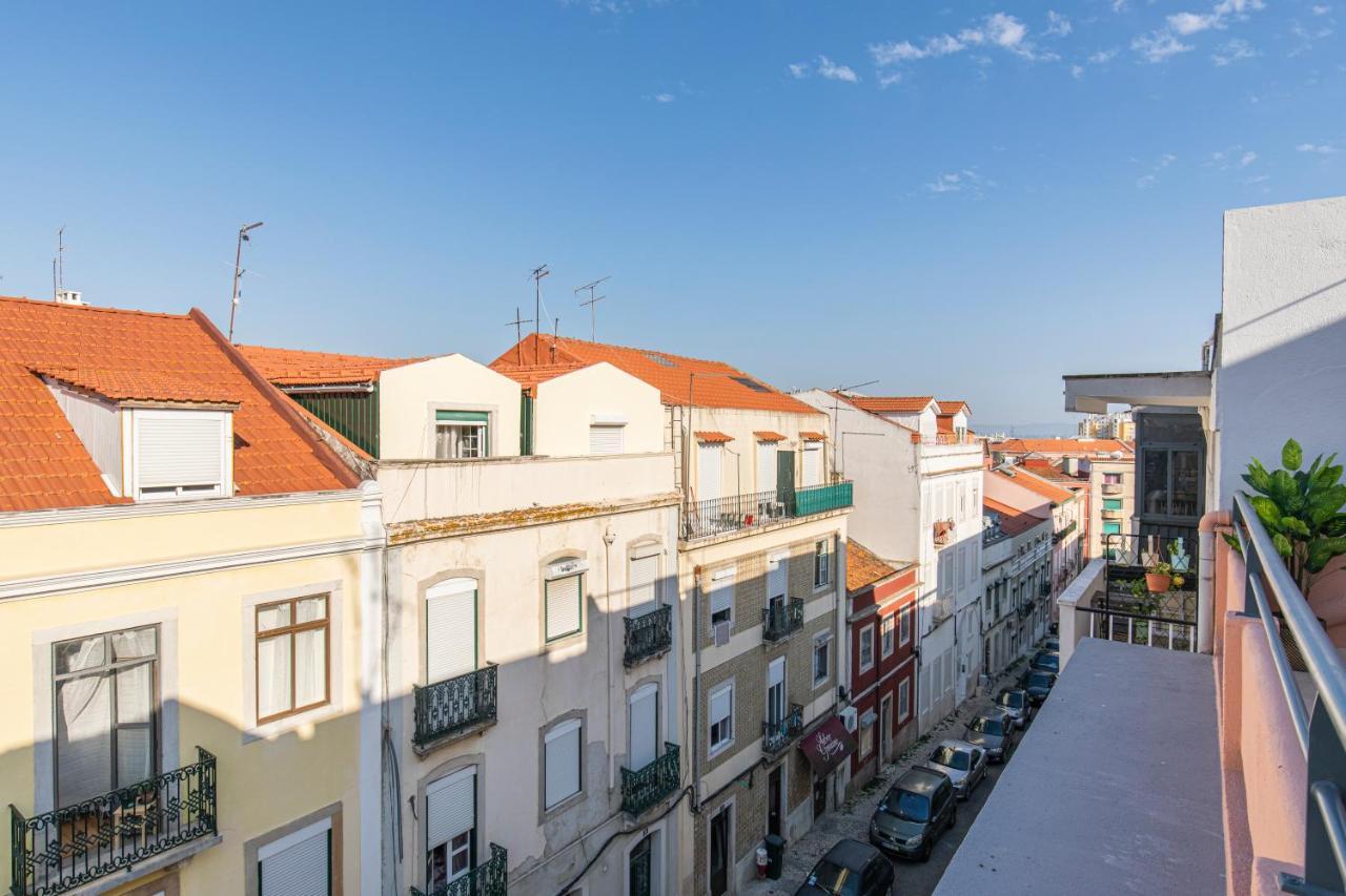 Lovelystay - Sunny 1Bdr Apartment W/Terrace Lisboa Exterior foto