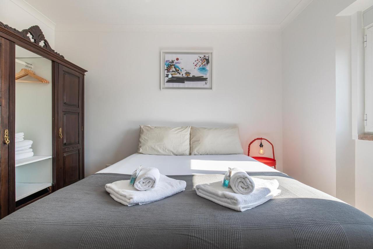 Lovelystay - Sunny 1Bdr Apartment W/Terrace Lisboa Exterior foto